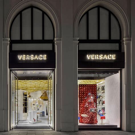 versace laden in deutschland|Versace germany online.